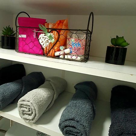 Apartament Lupeni Lupeni  Ngoại thất bức ảnh